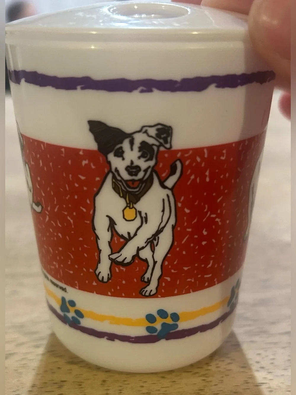 1997 Big Feats Plastic Wishbone Toothbrush Holder  4 Hole Lid
